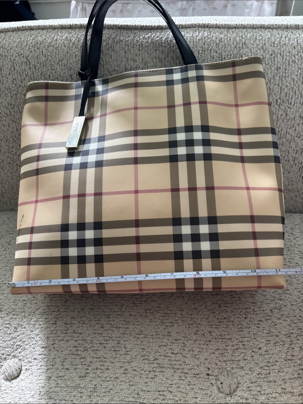 Classic Beige Plaid Tote Bag with Black Handles - Picture 4 of 14